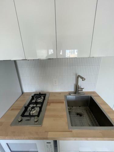 New Dtla Apartment W/private Parking