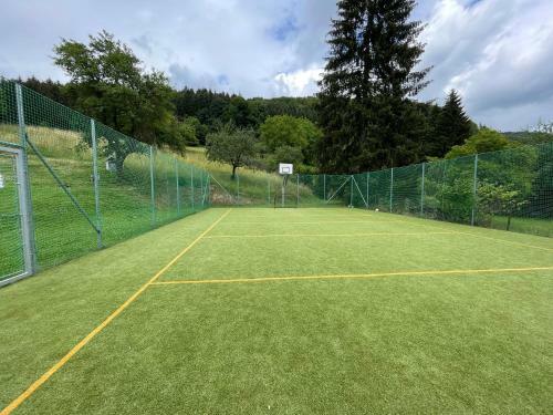 Hostal Penzion - Restaurace U Skrbl�ka