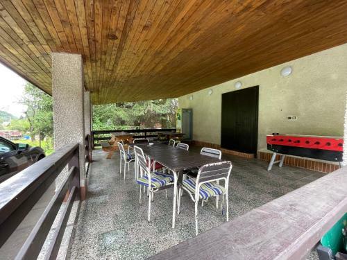 Hostal Penzion - Restaurace U Skrbl�ka