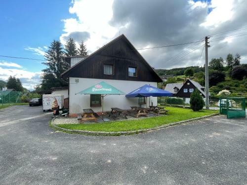 Hostal Penzion - Restaurace U Skrbl�ka