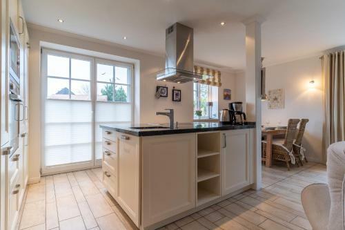 Reetdachhaus Stormhus B�hl Reetdachhaus Stormhus B�hl