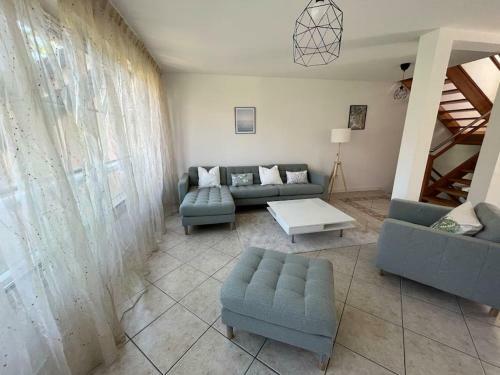 Magnifique Villa Avec Piscine, 10 Mn De Gen�ve