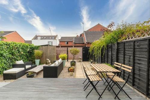 Charming 3-bed House In Lytham Saint Annes