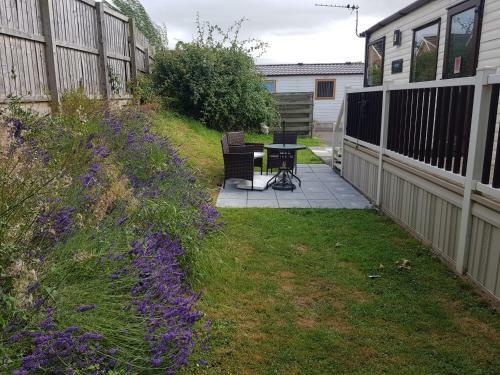 6 Berth Caravan On Lakeside Holiday Park