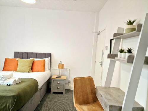 Burnley Terraced House By Bevolve - Free Parking
