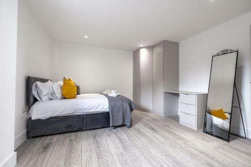 Mbasy Serviced Apartments Camberley