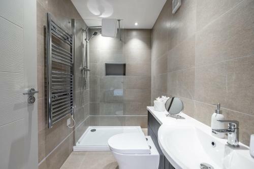 Mbasy Serviced Apartments Camberley