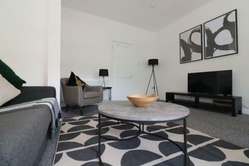 Signature - Gladsmuir View