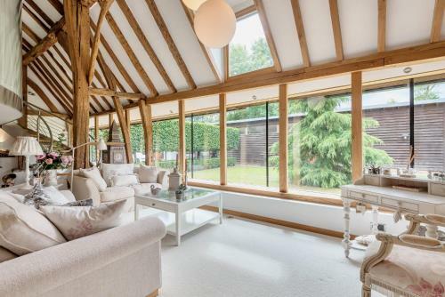 Beautiful Luxury Barn Conversion Rural Canterbury 3 Bed