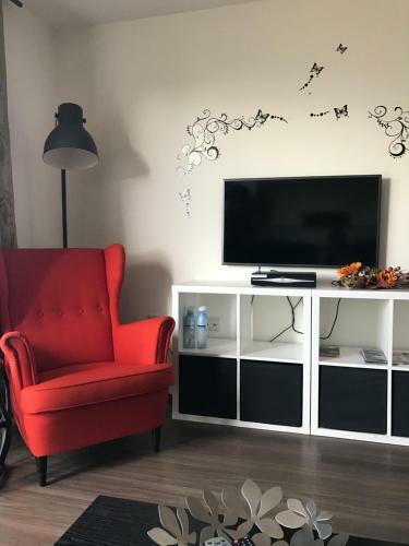 Cherry Tree Apartment (fruit Trees)