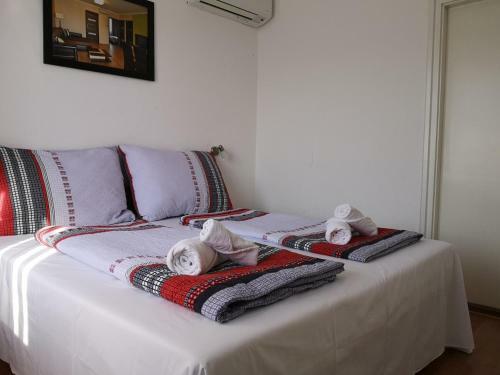 Parton Hotel & Bowling