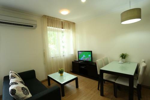 Song Hung Apartments