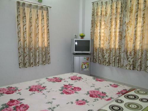 Hostal Ngoc Phu Hotel