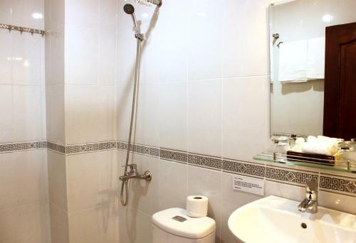 Giang Son 2 Hotel