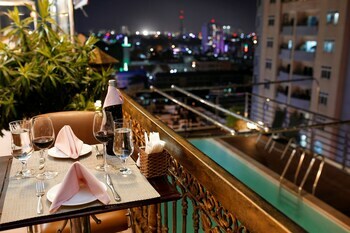New Pacific Hotel