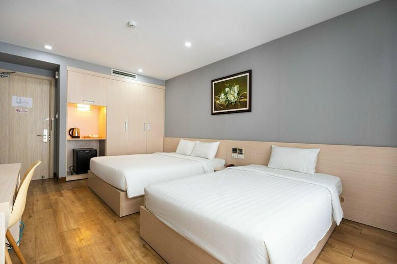Sunland Hotel