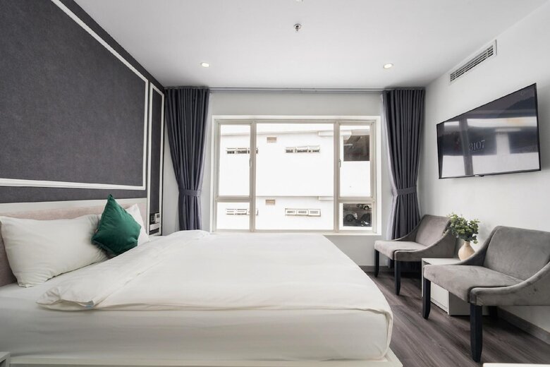 Sunland Hotel
