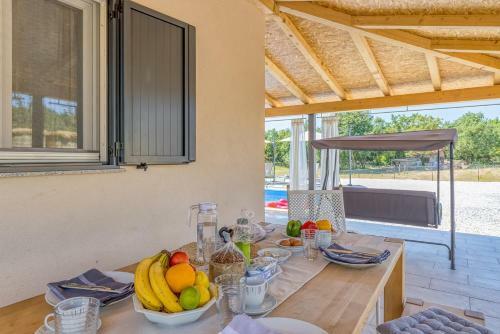 Holiday House Krase With Private Pool