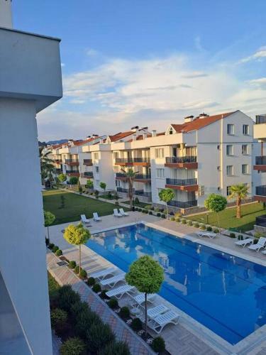 Apartamento Havuz Olana?i Sunan G�zel G�zel B?r Da?re