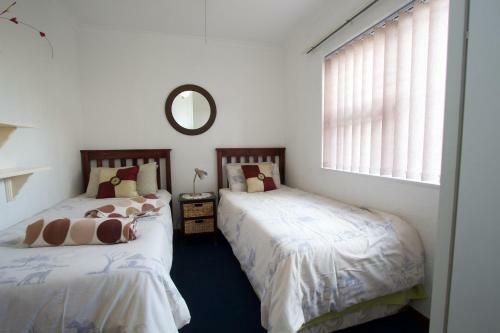 Hostal At Cheryl's Guesthouse