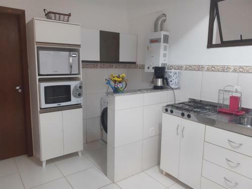 Apartamento Novo, Lindamente Decorado Com Estacionamento Inclu�do