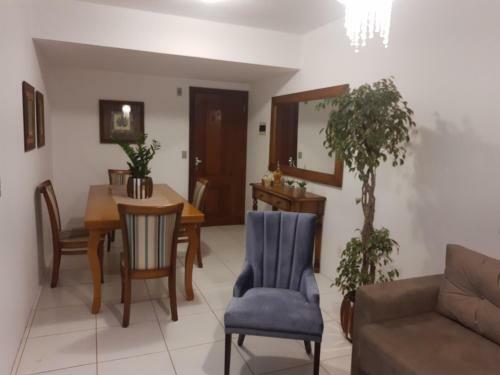 Apartamento Novo, Lindamente Decorado Com Estacionamento Inclu�do