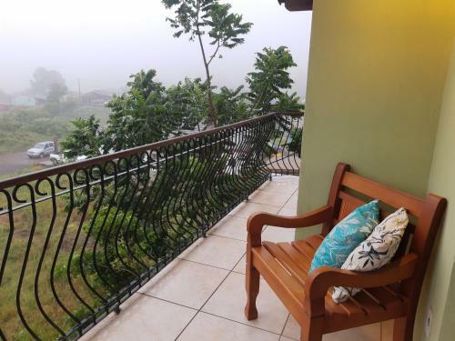 Apartamento Novo, Lindamente Decorado Com Estacionamento Inclu�do