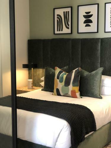 Ellipse Executive Apartment - Green