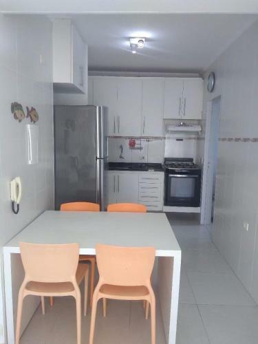 Apartamento Guaruj� 50 Metros Da Praia Da Enseada