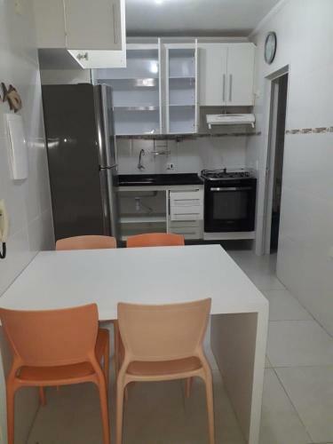 Apartamento Guaruj� 50 Metros Da Praia Da Enseada