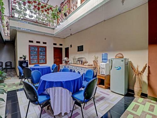 Hotel Oyo 91480 Putridapisa Syariah