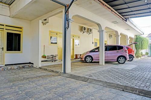 Hotel Oyo 91502 Kost Bu Lilies Syariah