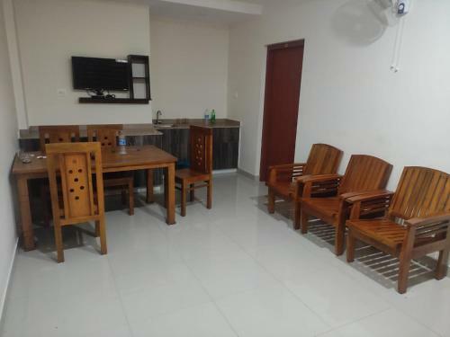 Hotel Pms Dhabi Residency