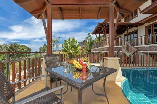 Large 5 Bedroom Seaview Pool Villa