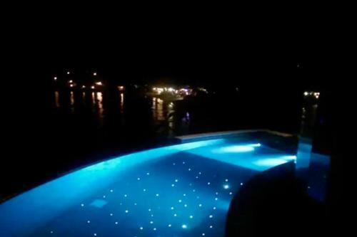 Modern 2 Bedroom Seaview Villa Comet