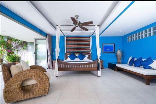 Breathtaking 6 Bedroom Seaview Villa