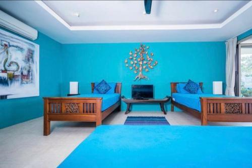 Breathtaking 6 Bedroom Seaview Villa
