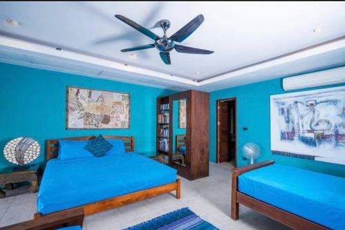 Breathtaking 6 Bedroom Seaview Villa
