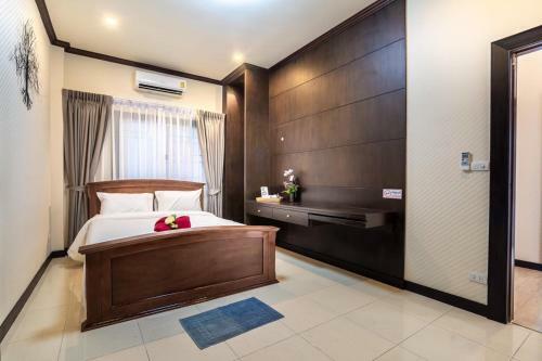 The Thalang Pool Villa