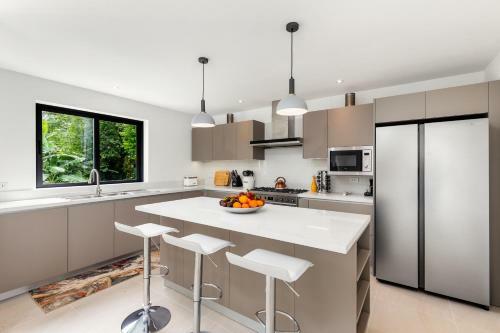 Areeya Villa Layan Phuket