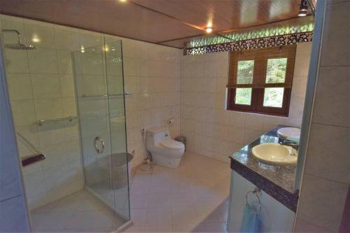3 Bedroom Beach Front Villa 5 With 2 Pools (p3)