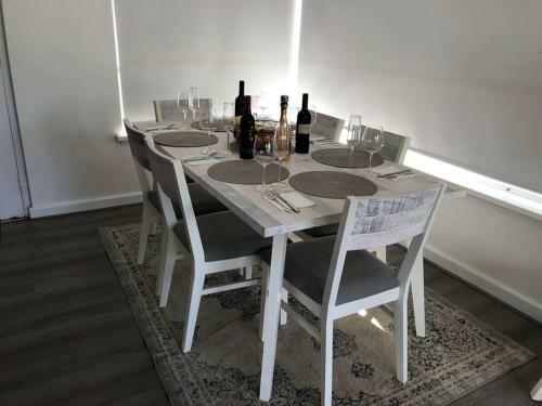 Escape@stanley 3 Bedroom House With Spacious Yard