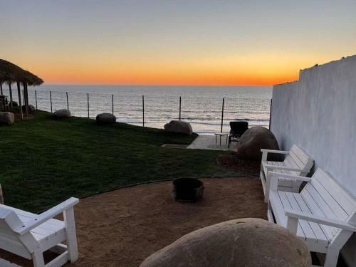 Villa Triton's Playhouse Beachfront