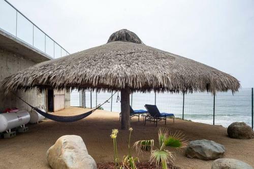 Villa Triton's Playhouse Beachfront
