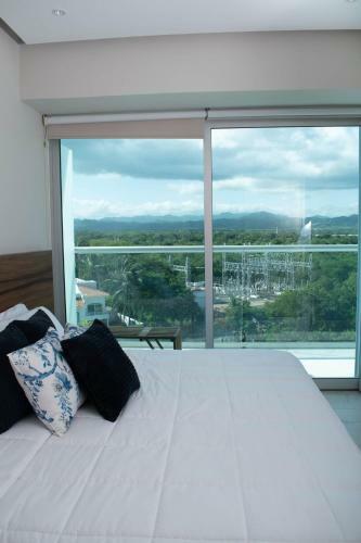 Apartamento Nuevo Y Hermoso Condo En Maritima Golf