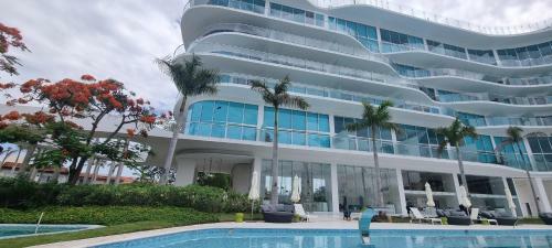 Apartamento Nuevo Y Hermoso Condo En Maritima Golf