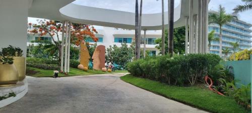 Apartamento Nuevo Y Hermoso Condo En Maritima Golf