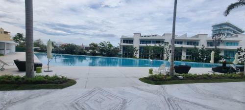 Apartamento Nuevo Y Hermoso Condo En Maritima Golf