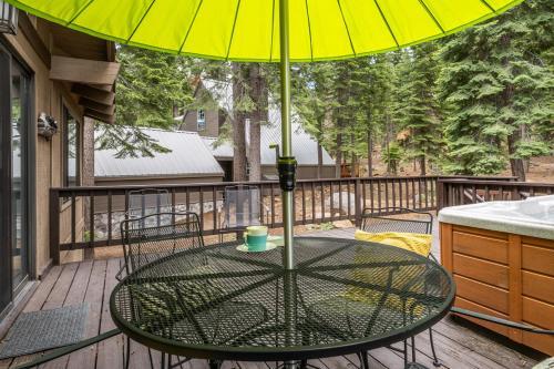 Northstar - Casa Madera