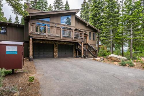 Northstar - Casa Madera